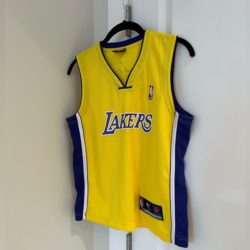 Lakers jersey OPEN TO OFFERS